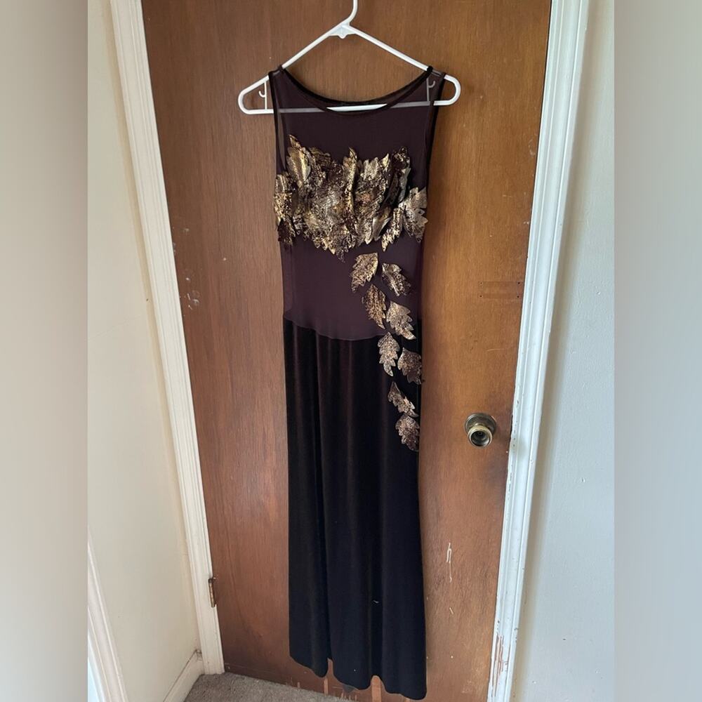 Halle Berry inspo velvet maxi dress